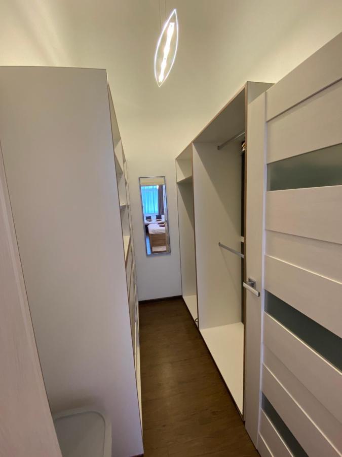 Classy Times - City Centre - Private Parking - Sunny Apartment Poprad Eksteriør billede